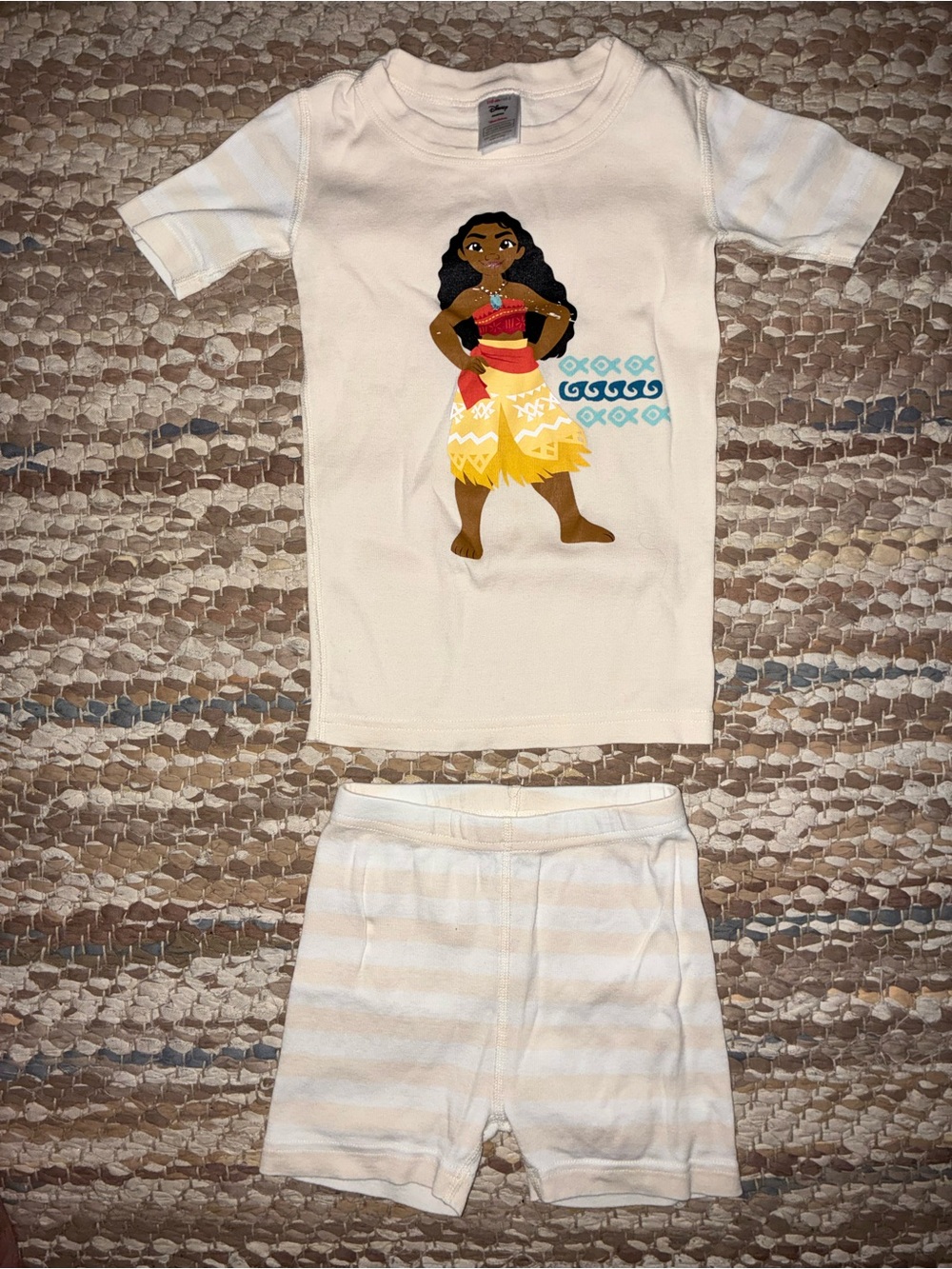 Hanna Andersson White Pajama Set with Multicolor Moana Graphic